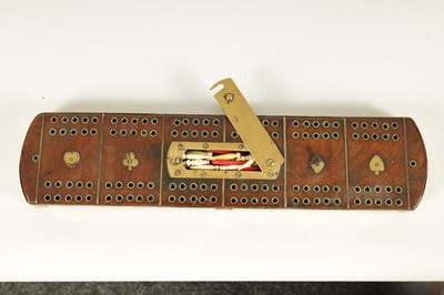 Lot 935 - A GOOD 18TH CENTURY WALNUT AND BRASS INSET CRIBBAGE BOARD