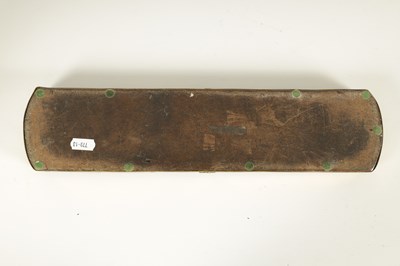 Lot 935 - A GOOD 18TH CENTURY WALNUT AND BRASS INSET CRIBBAGE BOARD