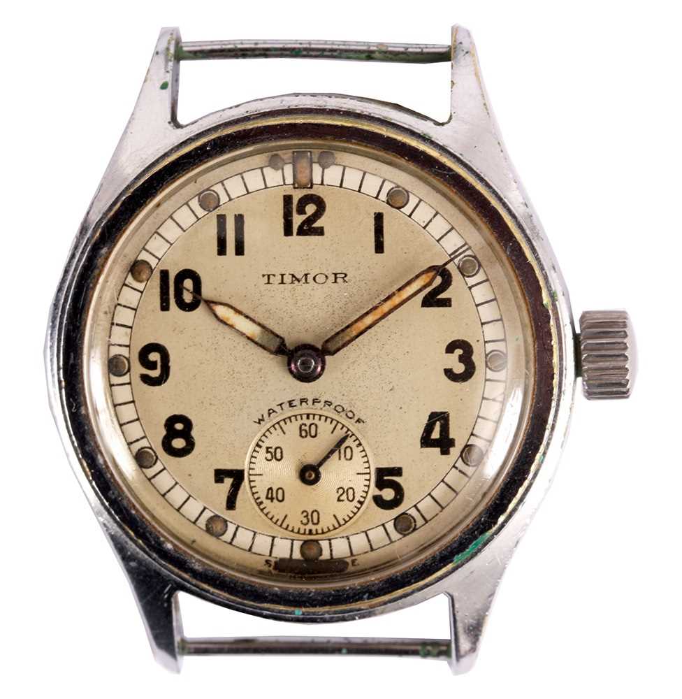 Lot 212 - A GENTLEMAN’S WW2 MILITARY STAINLESS STEEL...