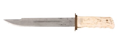 Lot 372 - AN EARLY 2OTH CENTURY BURMESE BOWIE KNIFE the...