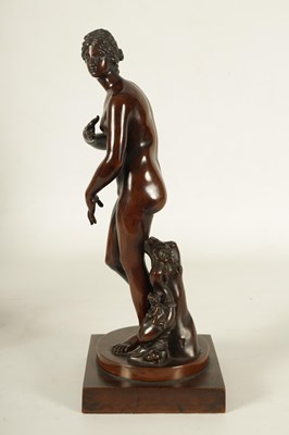 Lot 670 - A FINELY CAST 19TH CENTURY BRONZE FIGURE OF VENUS DE MEDICI