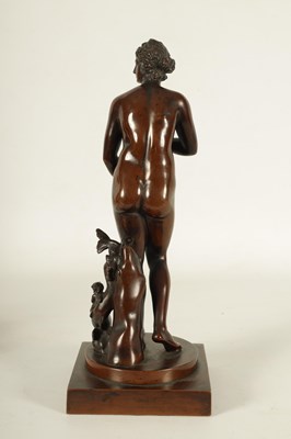 Lot 670 - A FINELY CAST 19TH CENTURY BRONZE FIGURE OF VENUS DE MEDICI