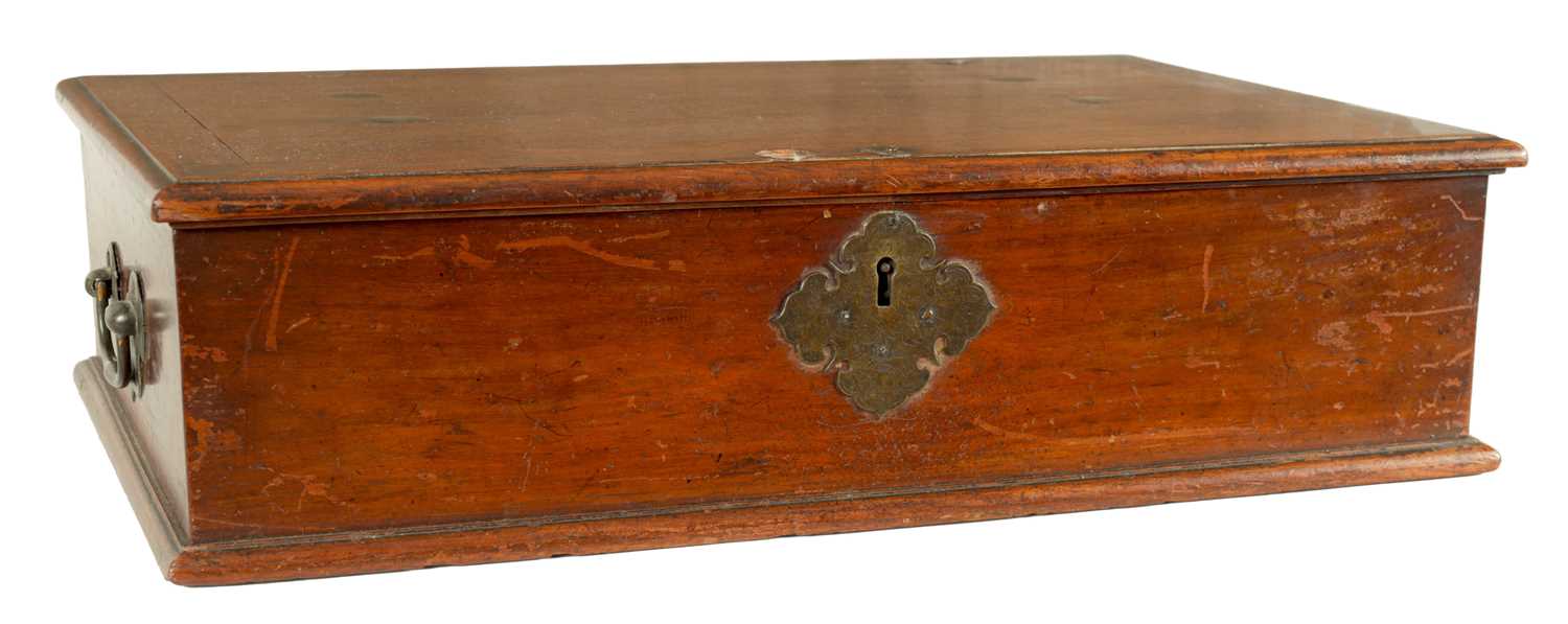 Lot 145 - A 17TH/18TH CENTURY CHINESE HARDWOOD LIDDED BOX