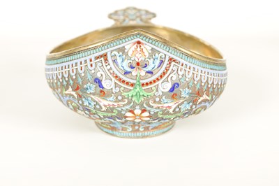 Lot 368 - A LARGE 19TH CENTURY IMPERIAL RUSSIAN SILVER-GILT AND CLOISONNE ENAMEL KOVSH