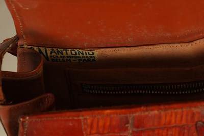 Lot 660 - A VINTAGE STITCHED CREAM CROCODILE SKIN SMALL SUITE CASE