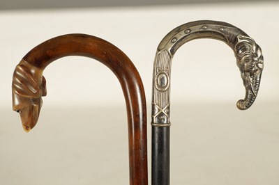 Lot 287 - A LATE 19TH CENTURY ART NOUVEAU SILVER TOPPED WALKING STICK