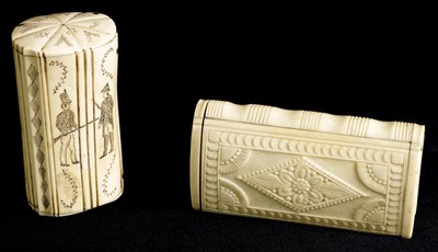 Lot 647 - TWO 19TH CENTURY PRISONER OF WAR CARVED BONE SNUFF BOXES