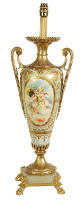 Lot 653 - AN EARLY 20TH CENTURY FRENCH SERVES STYLE PORCELAIN AND ORMOLU MOUNTED TABLE LAMP