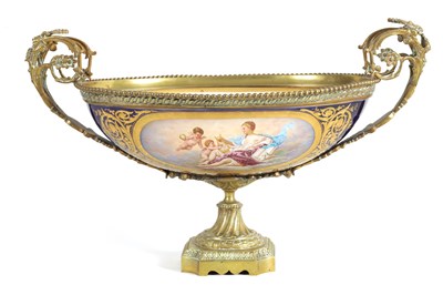 Lot 50 - A 19TH CENTURY VIENNA STYLE ORMOLU MOUNTED CENTREPIECE