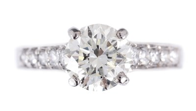 Lot 23 - AN 18ct WHITE GOLD SOLITAIRE DIAMOND RING the...