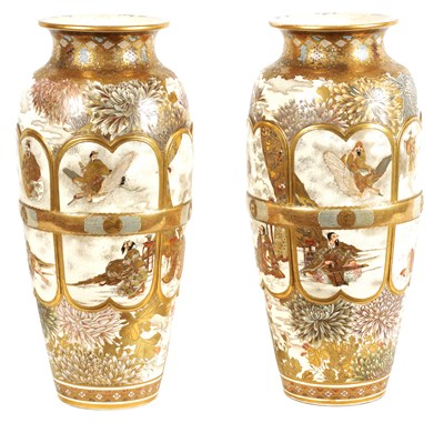 Lot 193 - A GOOD PAIR OF LARGE JAPANESE MEIJI PERIOD SATSUMA VASES