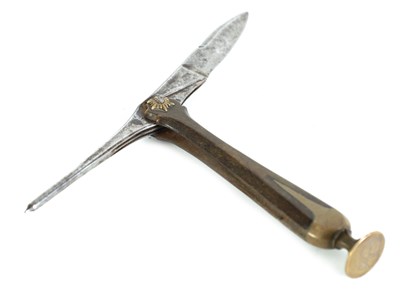 Lot 273 - AN UNUSUAL 19TH CENTURY CONTINENTAL HORN HANDLED POCKET KNIFE