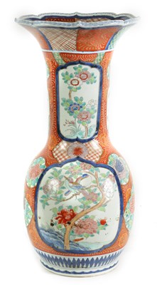 Lot 177 - A JAPANESE MEIJI PERIOD IMARI VASE