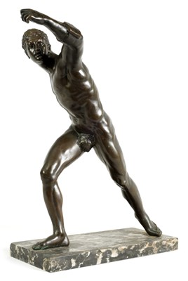 Lot 551 - AN EARLY 19TH CENTURY FRENCH BRONZE SCULPTURE OF THE BORGHESE GLADIATOR