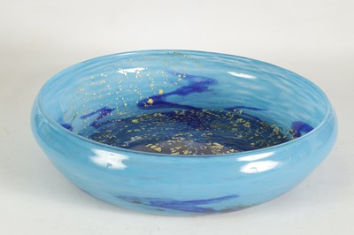 Lot 24 - A DAUM NANCY LARGE SHALLOW GLASS DISH