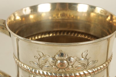 Lot 312 - A LATE GEORGIAN OLD SHEFFIELD PLATE TWO HANDLED TROPHY CUP