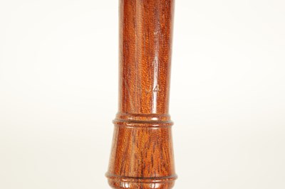 Lot 19 - A TWO SECTION KUNG SOPRANINO RECORDER