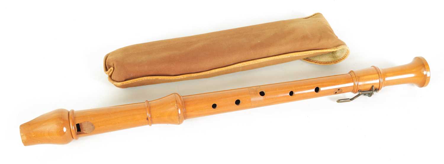 Lot 13 - A KUNG TENOR RECORDER