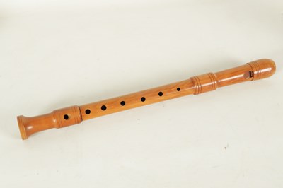 Lot 47 - AN ALEXANDER HEINRICH TENOR RECORDER