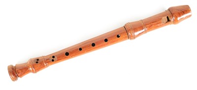 Lot 55 - A TWO SECTION KUNG SOPRANO RECORDER