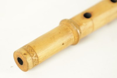 Lot 20 - A VINTAGE TABOR PIPE