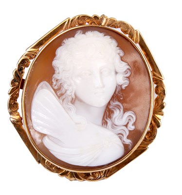 Lot 47 - A GOLD MOUNTED CAMEO BROOCH portrait of an...