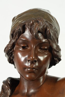 Lot 818 - SALON, DATED 1896. A FINE LATE 19TH CENTURY BRONZE BUST ENTITLED ‘MIGNON’