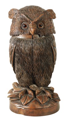 Lot 740 - A 19TH CENTURY CARVED WALNUT BLACK FOREST OWL