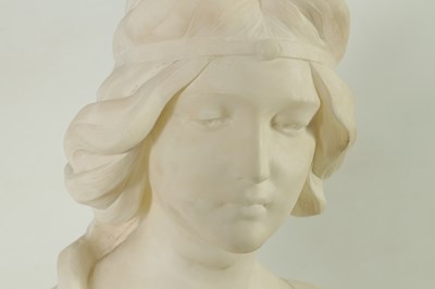 Lot 528 - A LATE 19TH CENTURY ART NOUVEAU CARVED ALABASTER BUST OF A YOUNG LADY