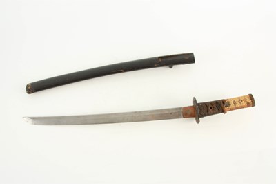Lot 189 - AN EARLY JAPANESE TANTO