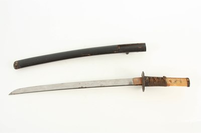 Lot 189 - AN EARLY JAPANESE TANTO