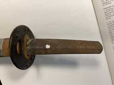 Lot 189 - AN EARLY JAPANESE TANTO