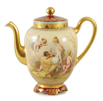 Lot 73 - A LATE 19TH/20TH CENTURY VIENNA COFFEE POT AND COVER