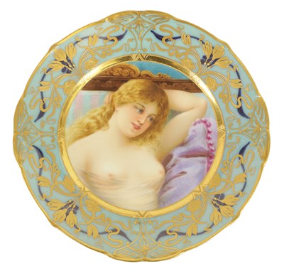 Lot 171 - A FINE LATE 19TH CENTURY VIENNA PORCELAIN SHAPED CIRCULAR CABINET PLATE