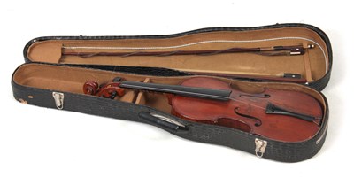 Lot 720 - A 19TH CENTURY VIOLIN