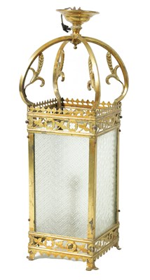 Lot 846 - AN EARLY 20TH-CENTURY BRASS FRAMED HANGING HALL LANTERN