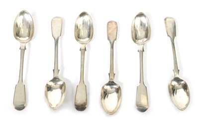 Lot 525 - A SET OF 6 EARLY VICTORIAN FIDDLE PATTERN SILVER TEASPOONS