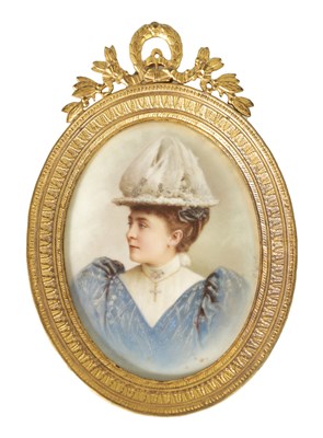 Lot 45 - A SMALL KPM BERLIN PORCELAIN PLAQUE