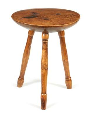 Lot 1465 - A GOOD GEORGE III ELM CHEESE TOP CRICKET TABLE