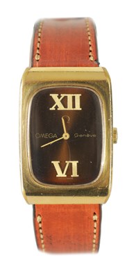 Lot 453 - A GOLD PLATED OMEGA MANUAL WIND WRISTWATCH