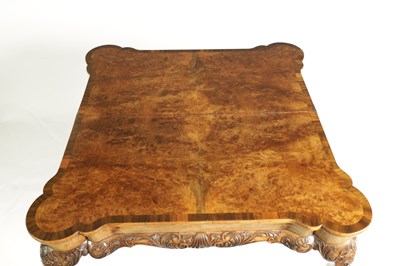 Lot 950 - A GOOD EARLY 20TH CENTURY WALNUT QUEEN ANNE STYE TEA TABLE