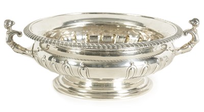 Lot 293 - A GOOD QUALITY LARGE EDWARD VII SILVER TWO HANDLE SILVER BOWL