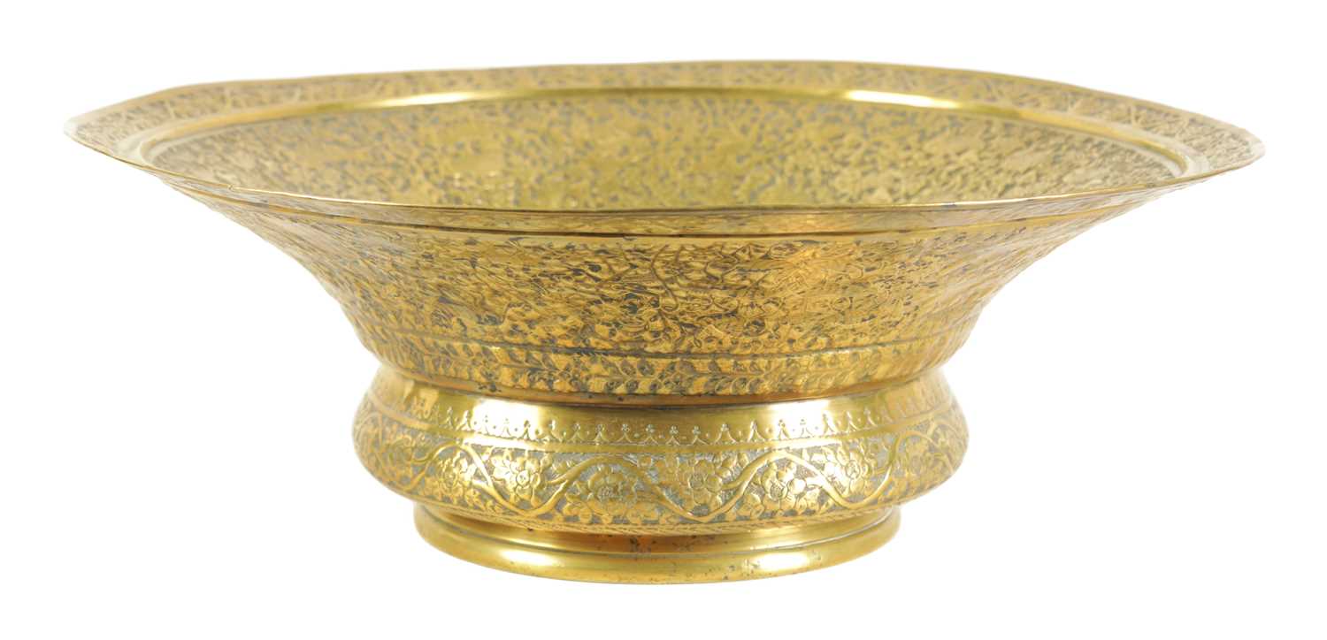 Lot 154 - A LARGE 19TH CENTURY INDIAN BRASS BENARES BOWL