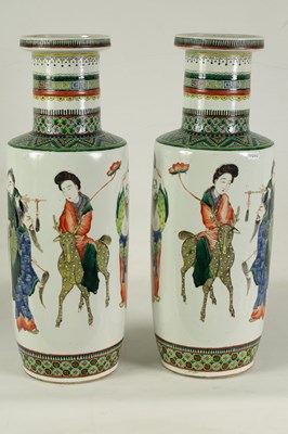 Lot 173 - A LARGE PAIR OF 19TH CENTURY CHINESE FAMILLE VERTE PORCELAIN VASES