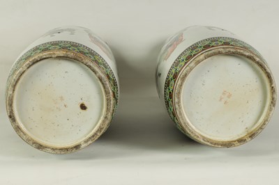 Lot 173 - A LARGE PAIR OF 19TH CENTURY CHINESE FAMILLE VERTE PORCELAIN VASES