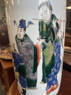 Lot 173 - A LARGE PAIR OF 19TH CENTURY CHINESE FAMILLE VERTE PORCELAIN VASES