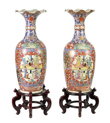 Lot 165 - A LARGE PAIR OF 20TH-CENTURY CHINESE PORCELAIN VASES