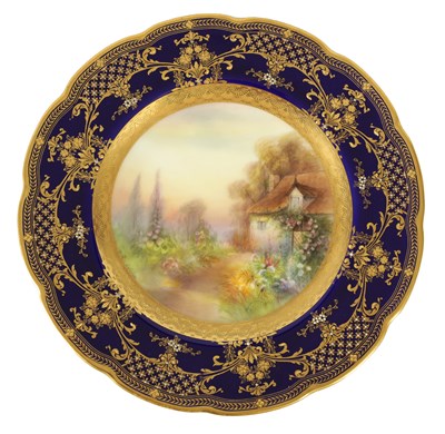 Lot 42 - A ROYAL WORCESTER CABINET PLATE PAINTED BY R RUSHTON