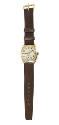 Lot 460 - A 1960s 9CT GOLD CASED WRISTWATCH BY THOMAS RUSSELL