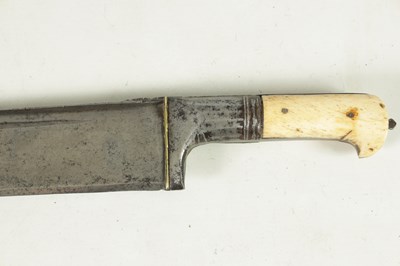 Lot 392 - A 19TH CENTURY INDIAN KHYBER KNIFE